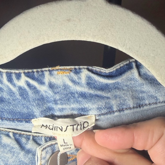 Light Blue Denim Jeans with Pink Bow Trim - Women - Picture 4 of 5